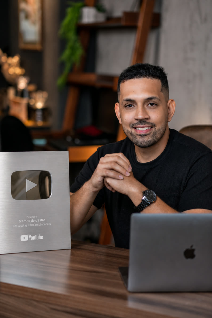 Marcos de Castro - mais de 1M faturados com Youtube